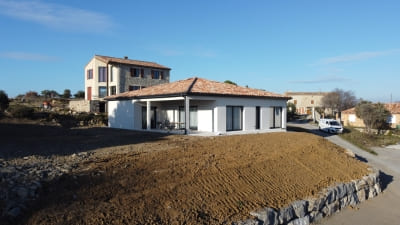 Toiture 4 pentes, Débord de toiture de 40 cm, sous-faces PVC Gris anthracite